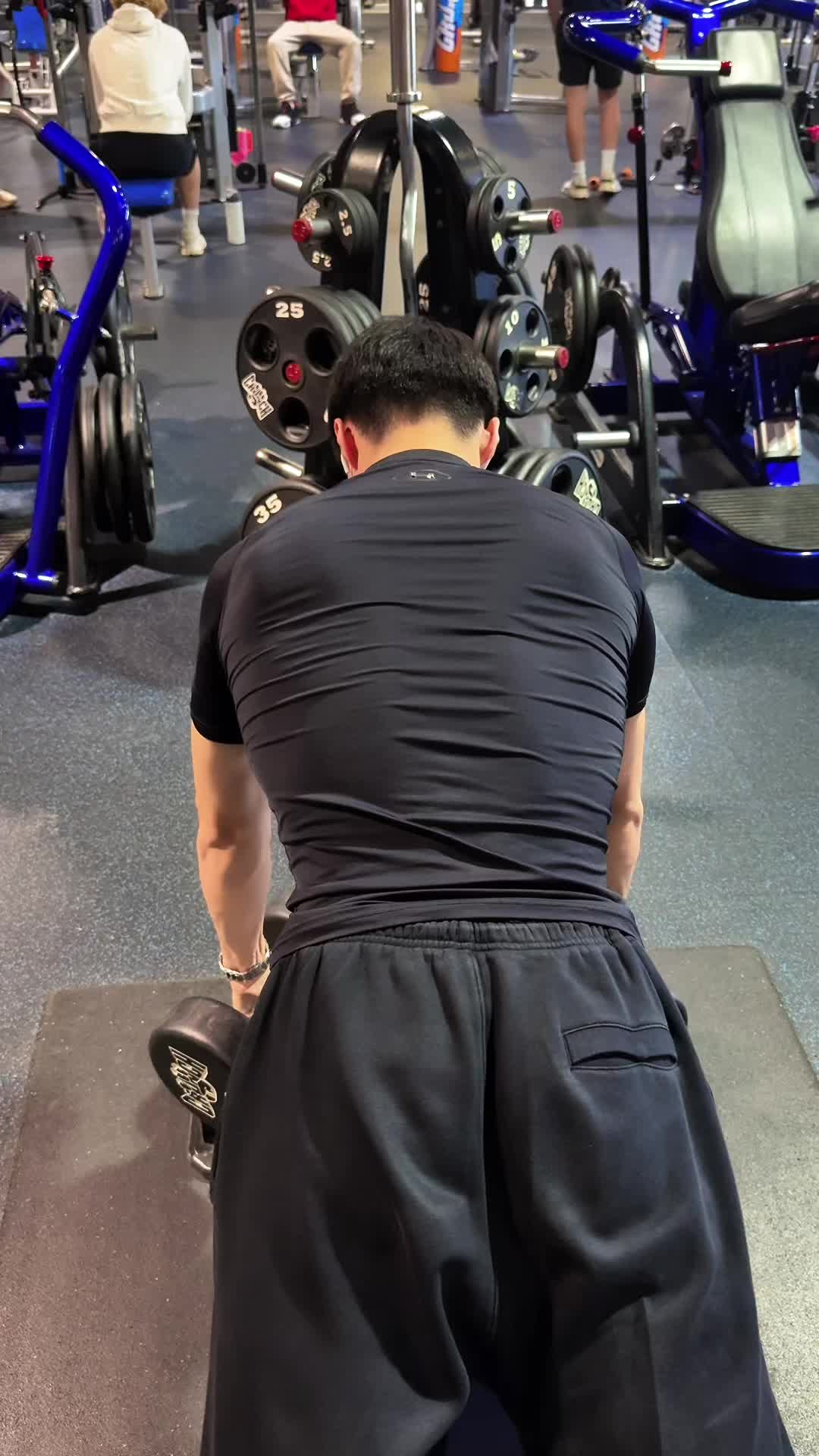 @𝐃.