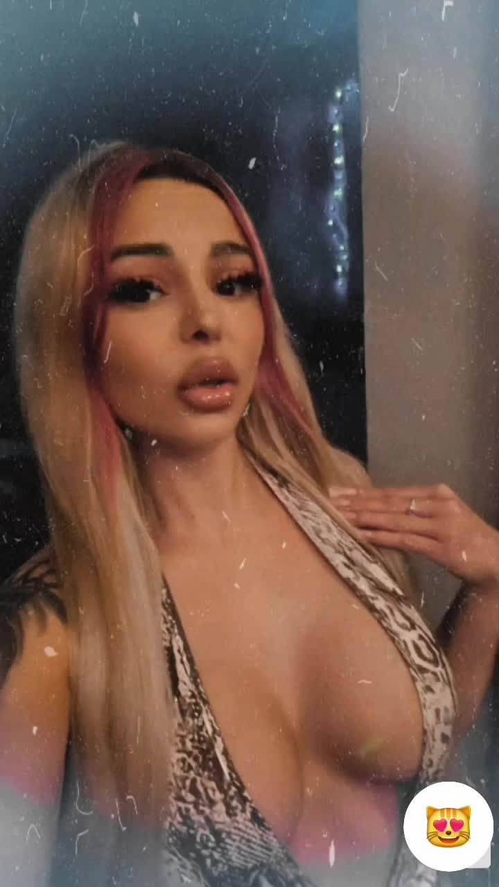 @Blonda97