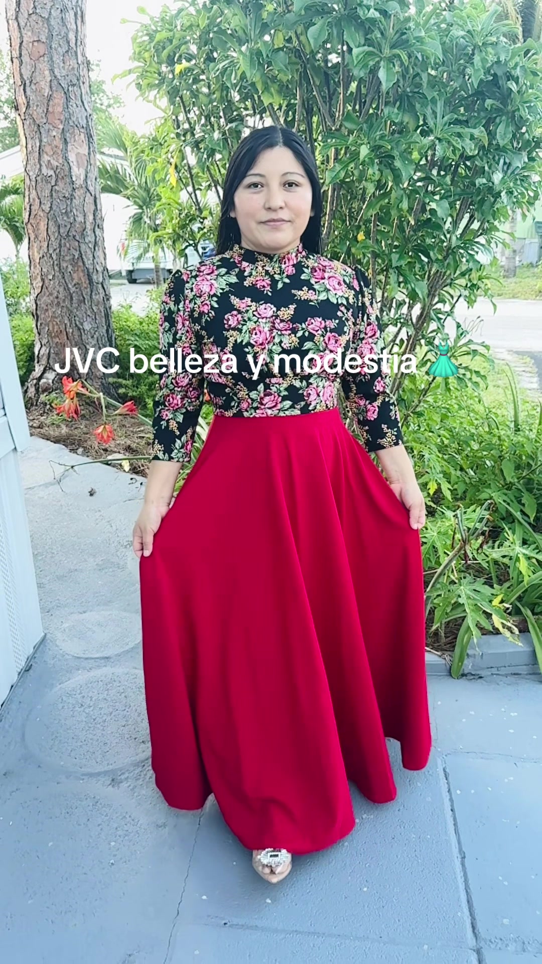@JVC belleza y modestia 👗😍