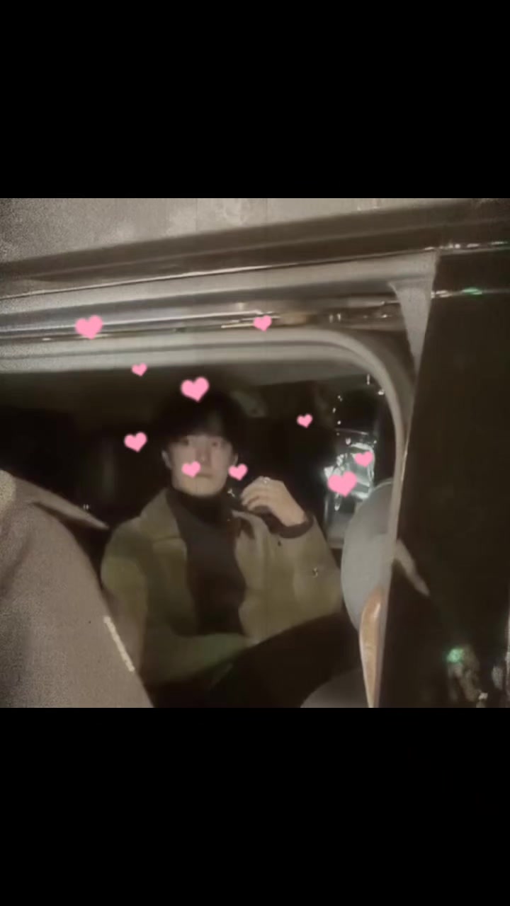 @UNlQ - 王一博👑