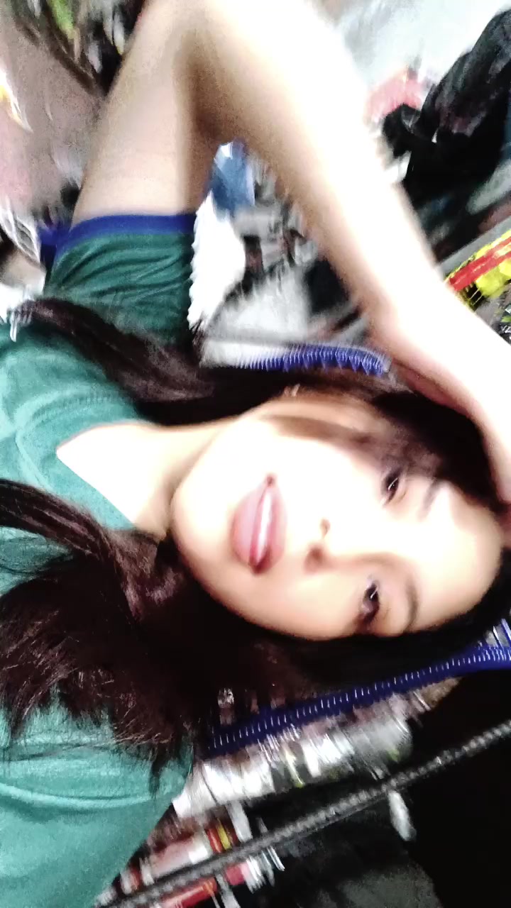 @Shirley D&iacute;az 🦋