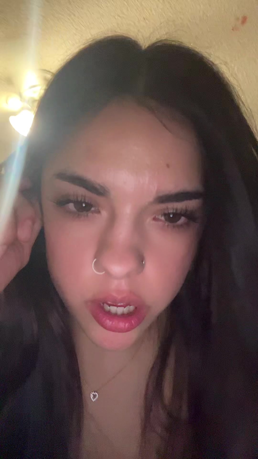 @️