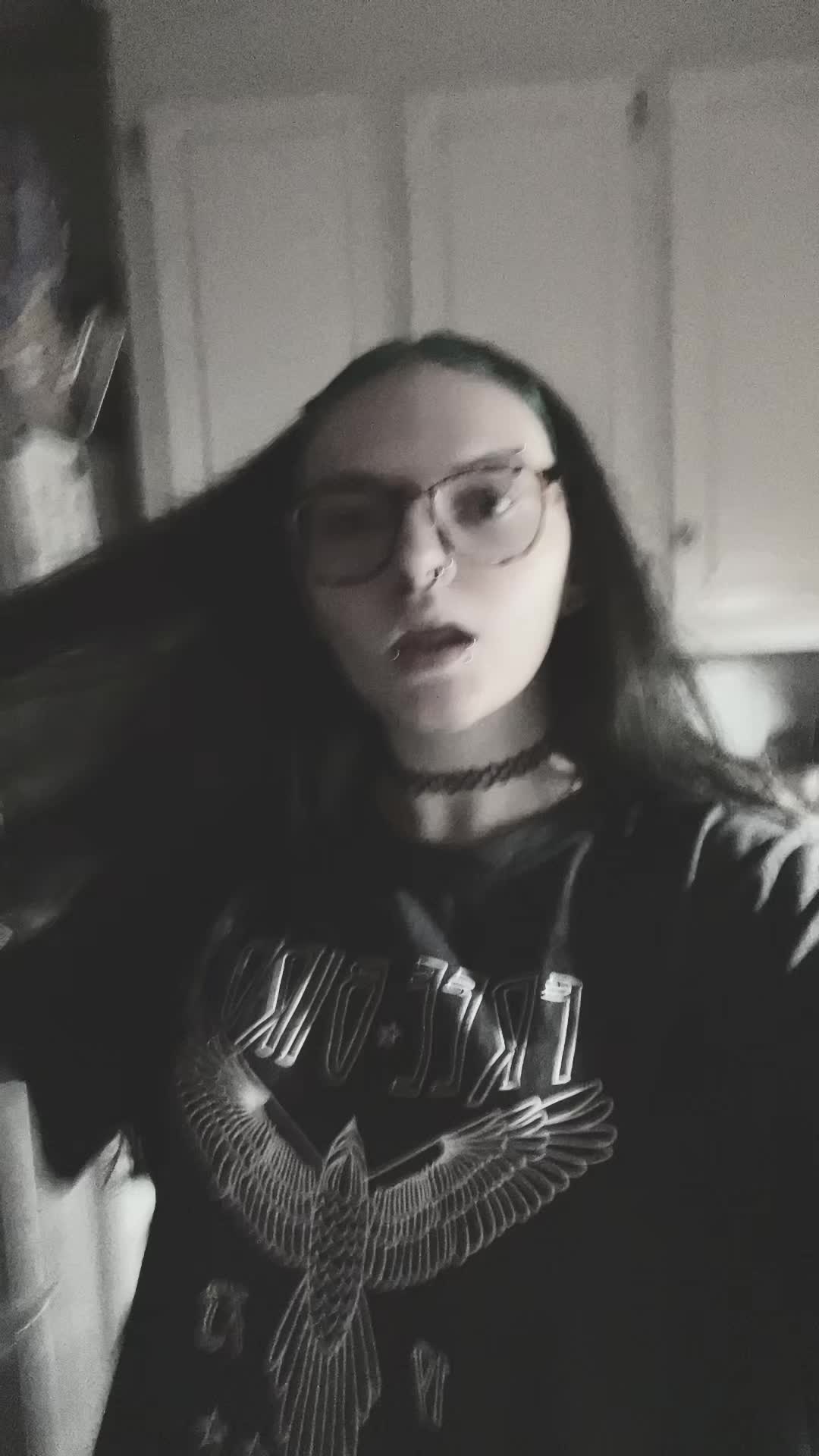 @zoey🩻