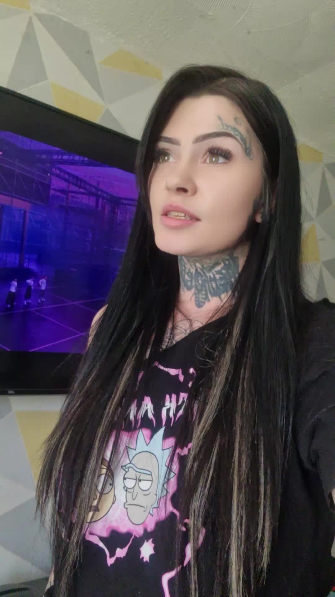 @MeganLauriceMcVeyx