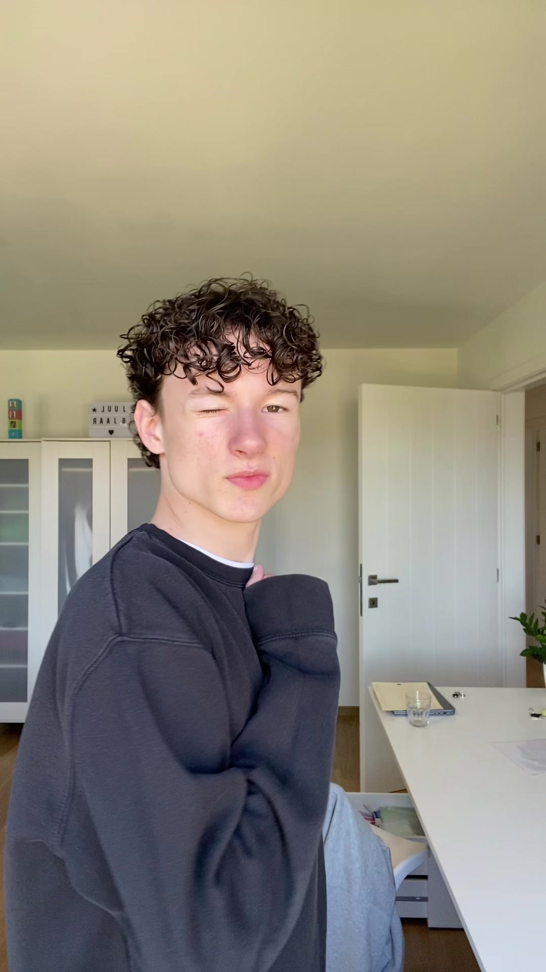 @Juulpiron