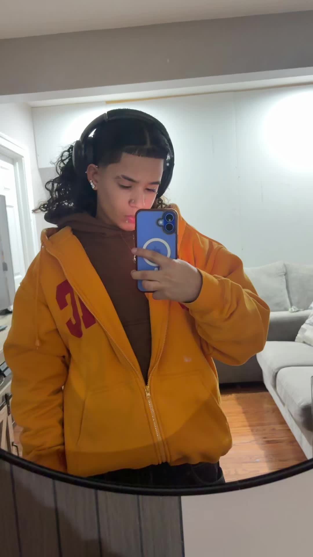 @Ny