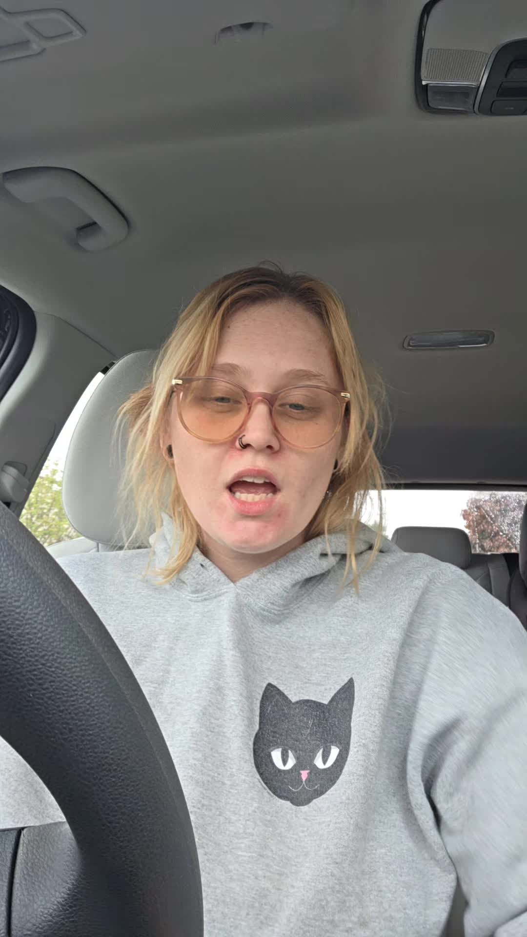 @EmieWonders
