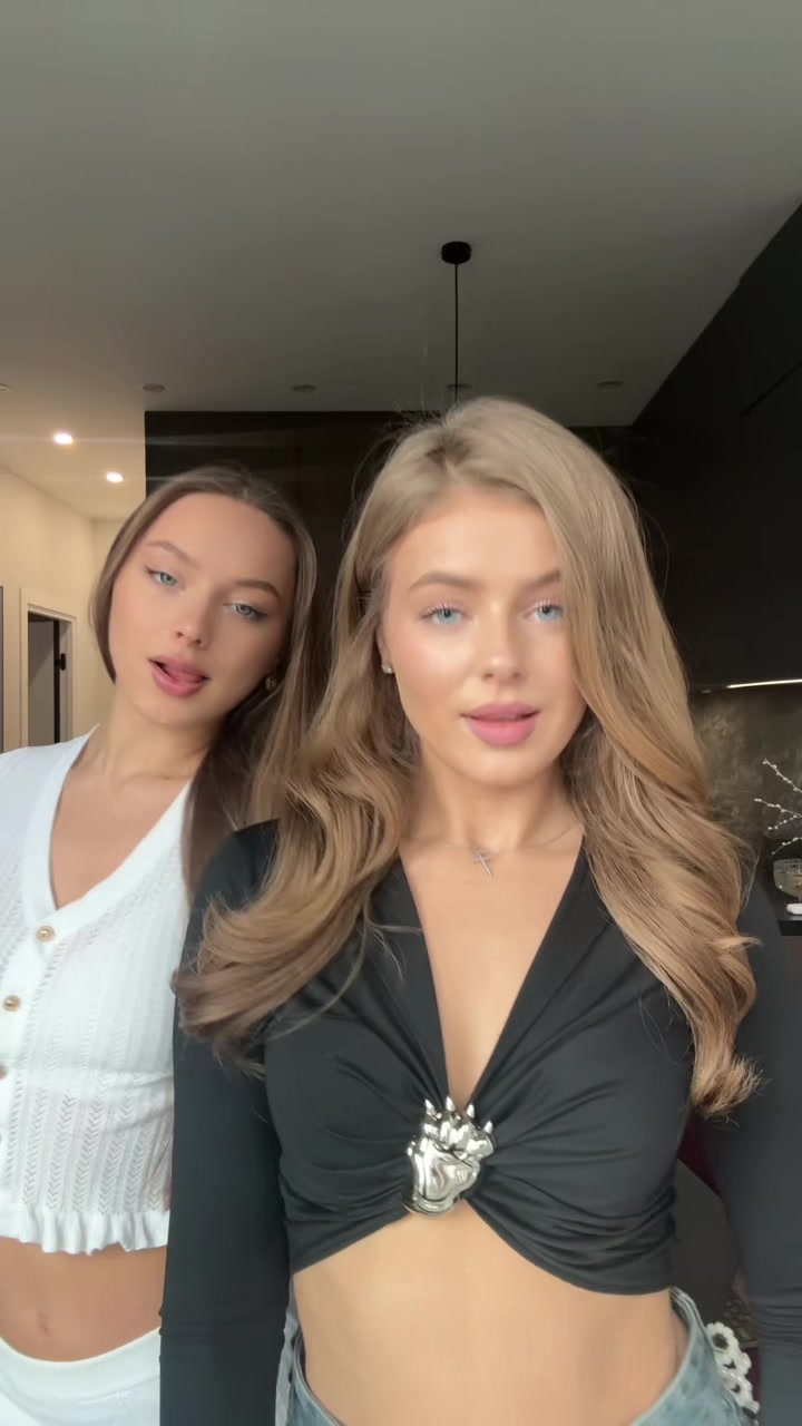 @Валерия
