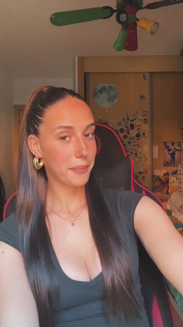 @Luu🥀