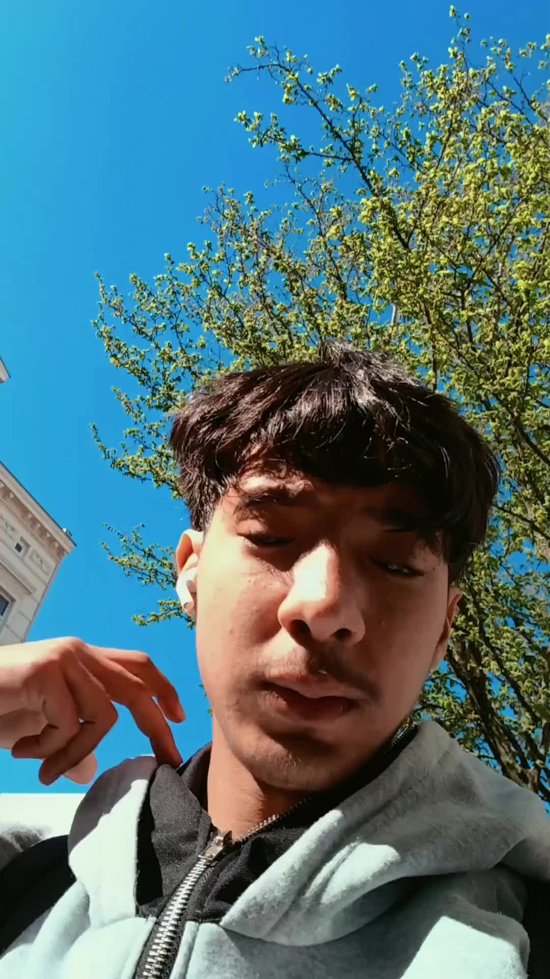 @Andrei jr. 💫🚀