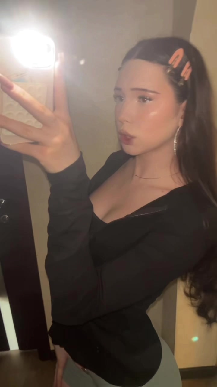 @v11nilova