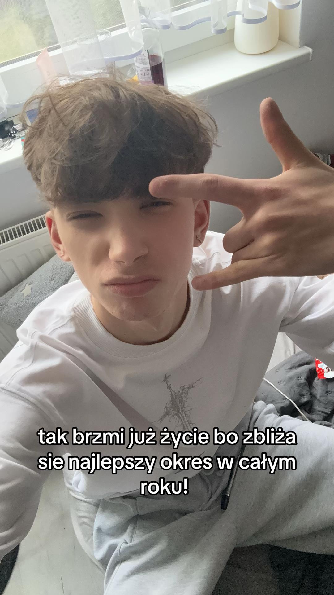 @napewnoniemaksiu