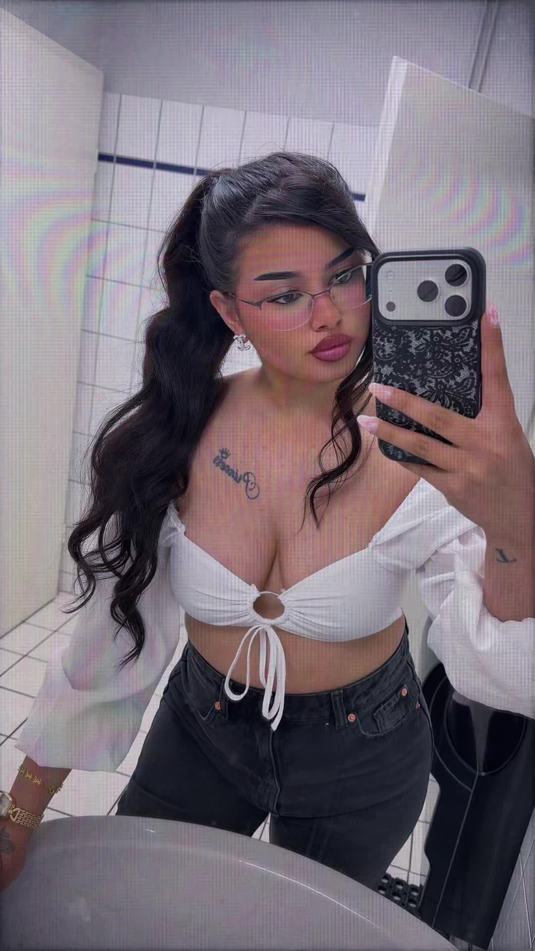@VERA KAMENOVA