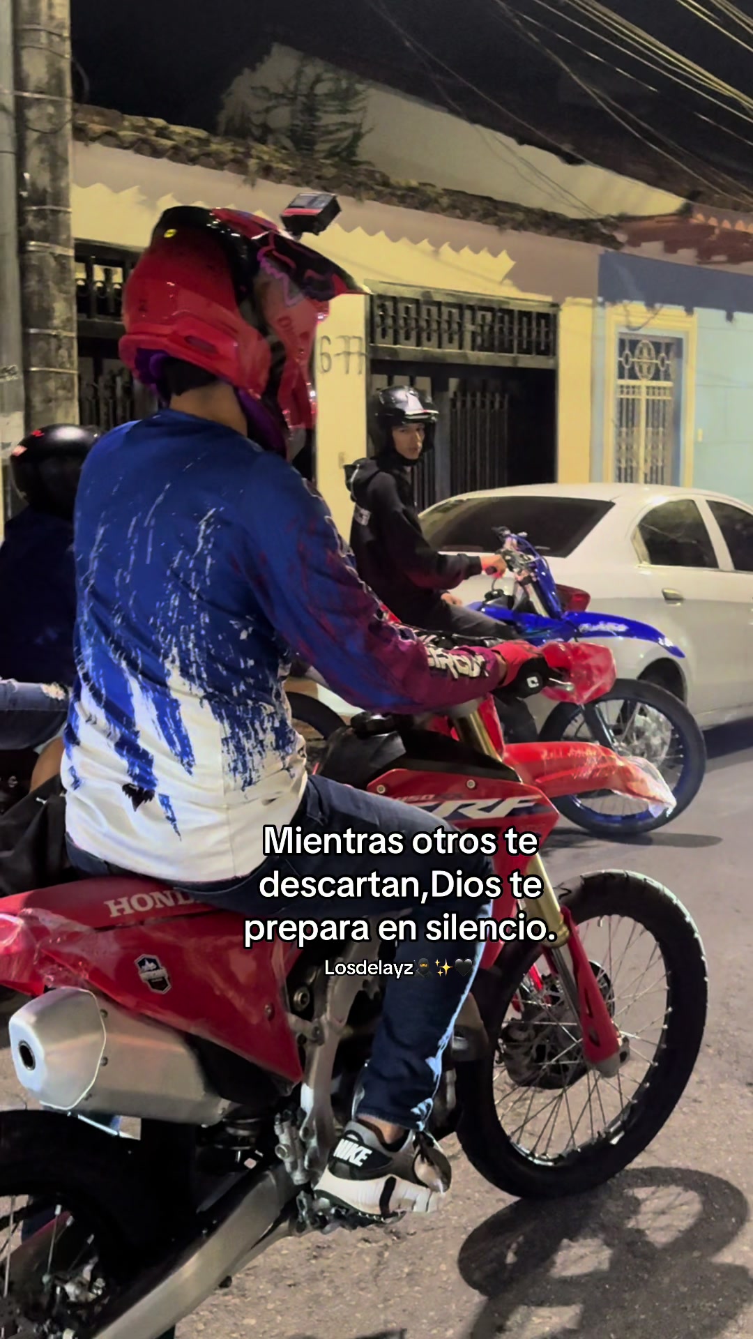 @Los de la yz