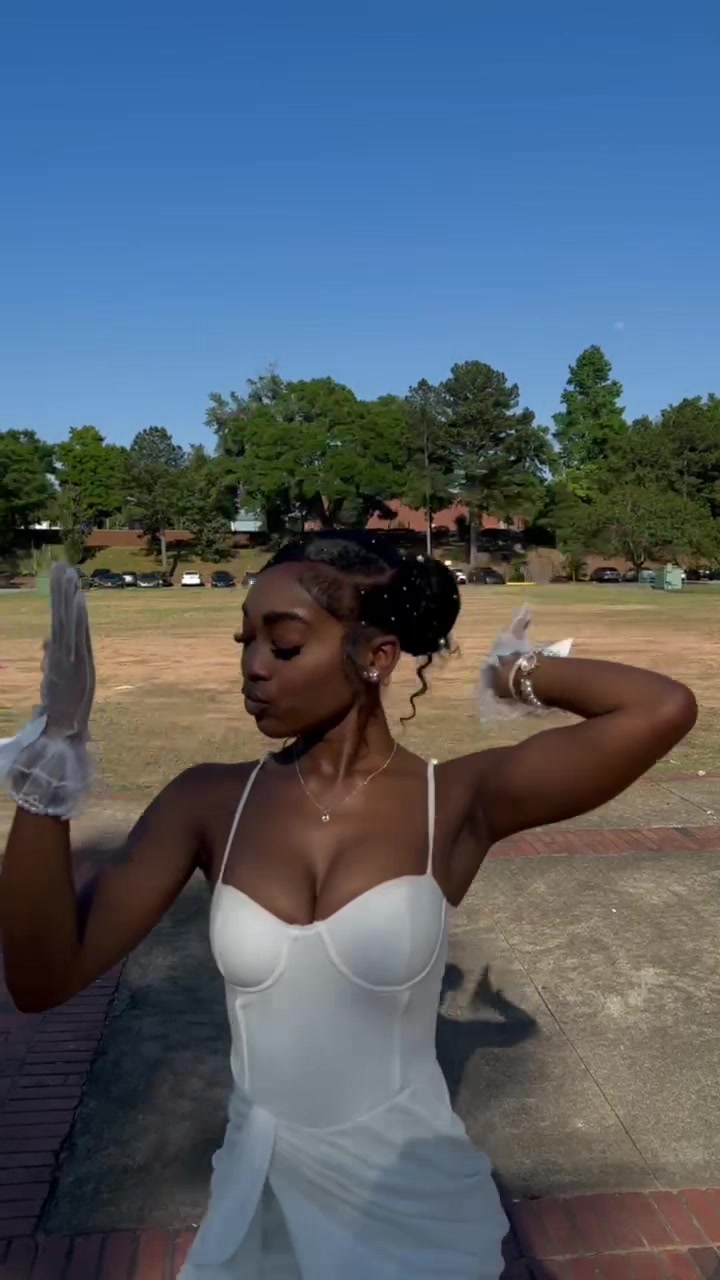 @thereal_tylyn