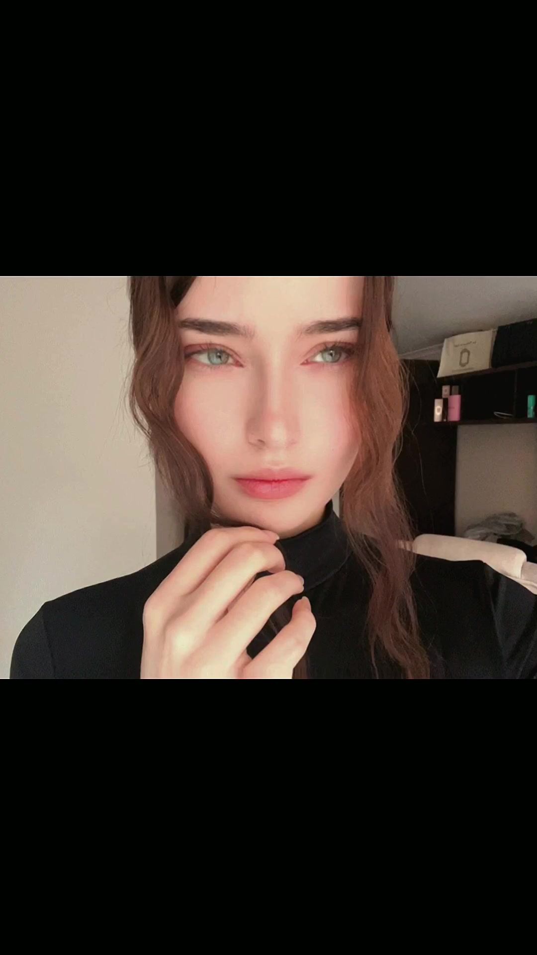 @️
