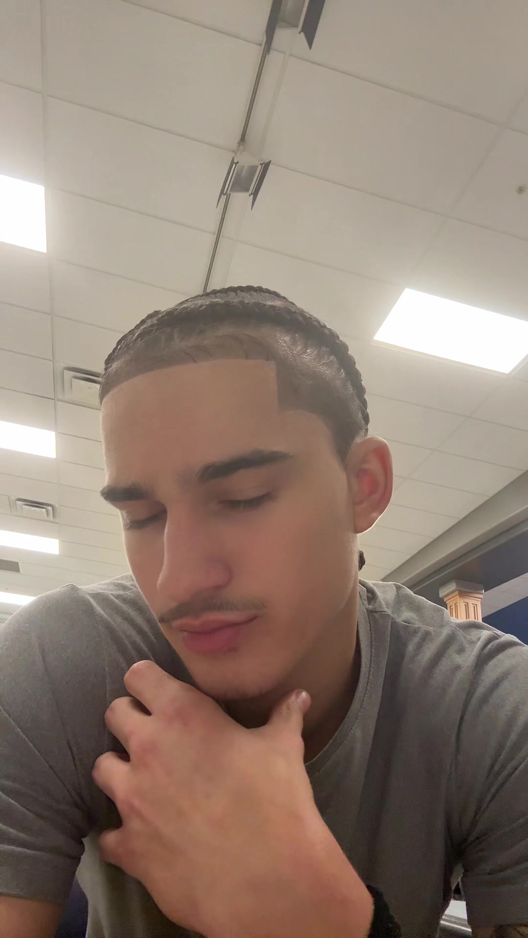 @Jake🦦🦦
