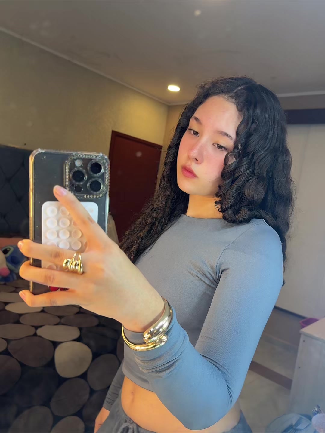 @Yulii