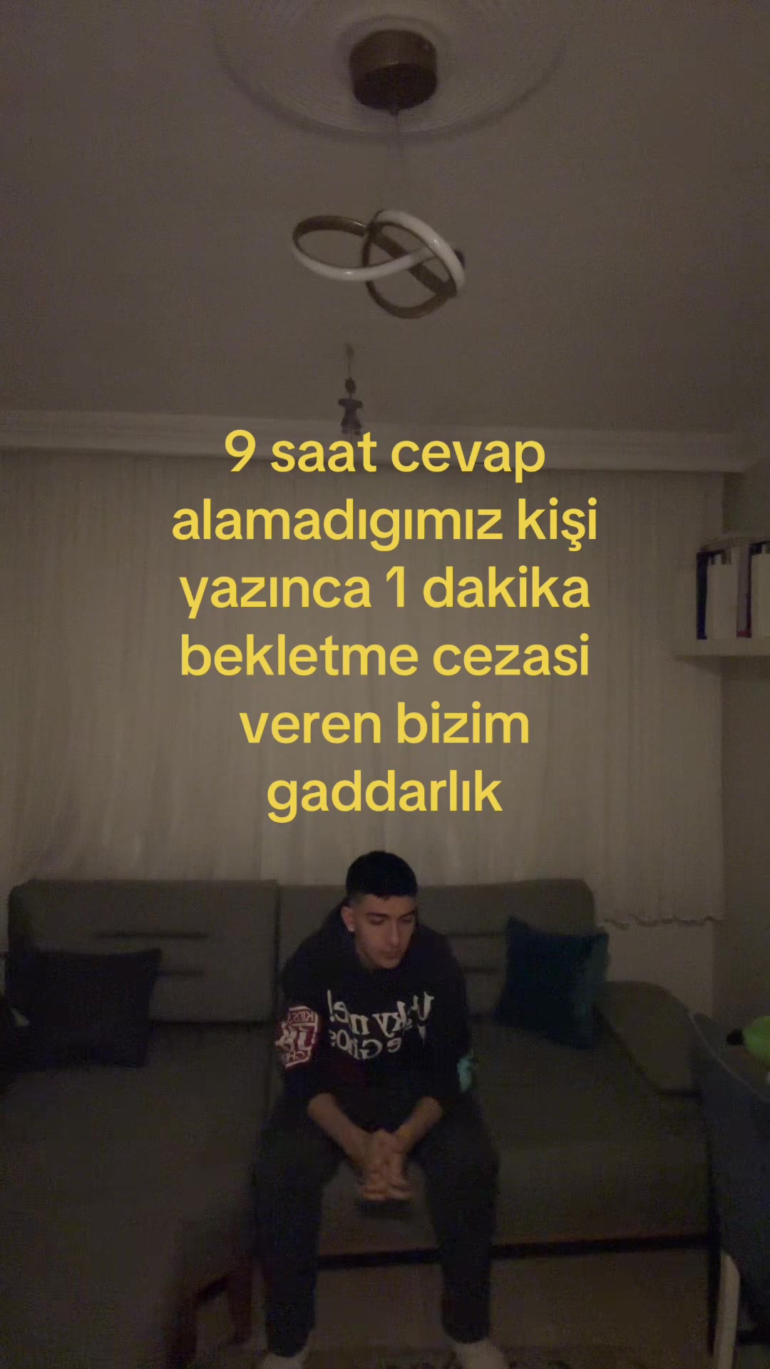 @ツ