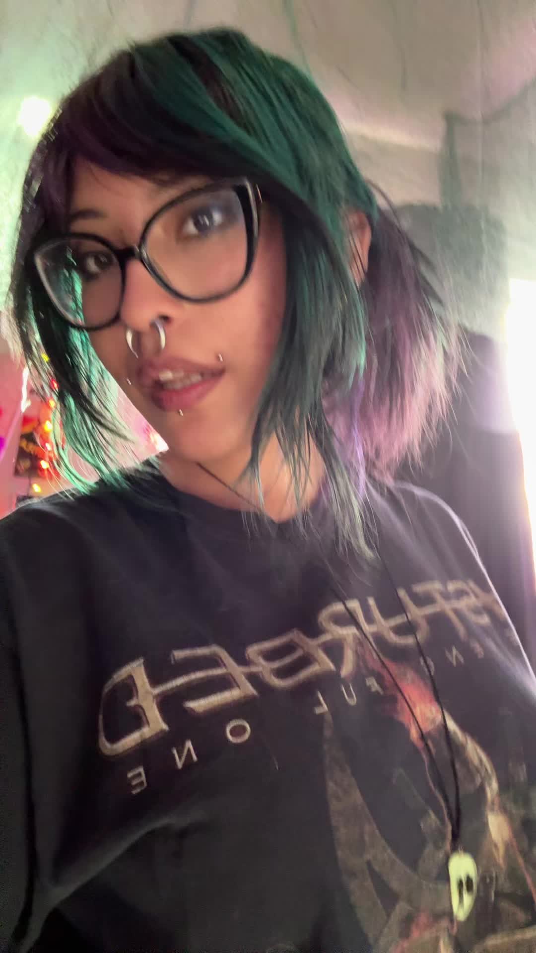 @Alexsis