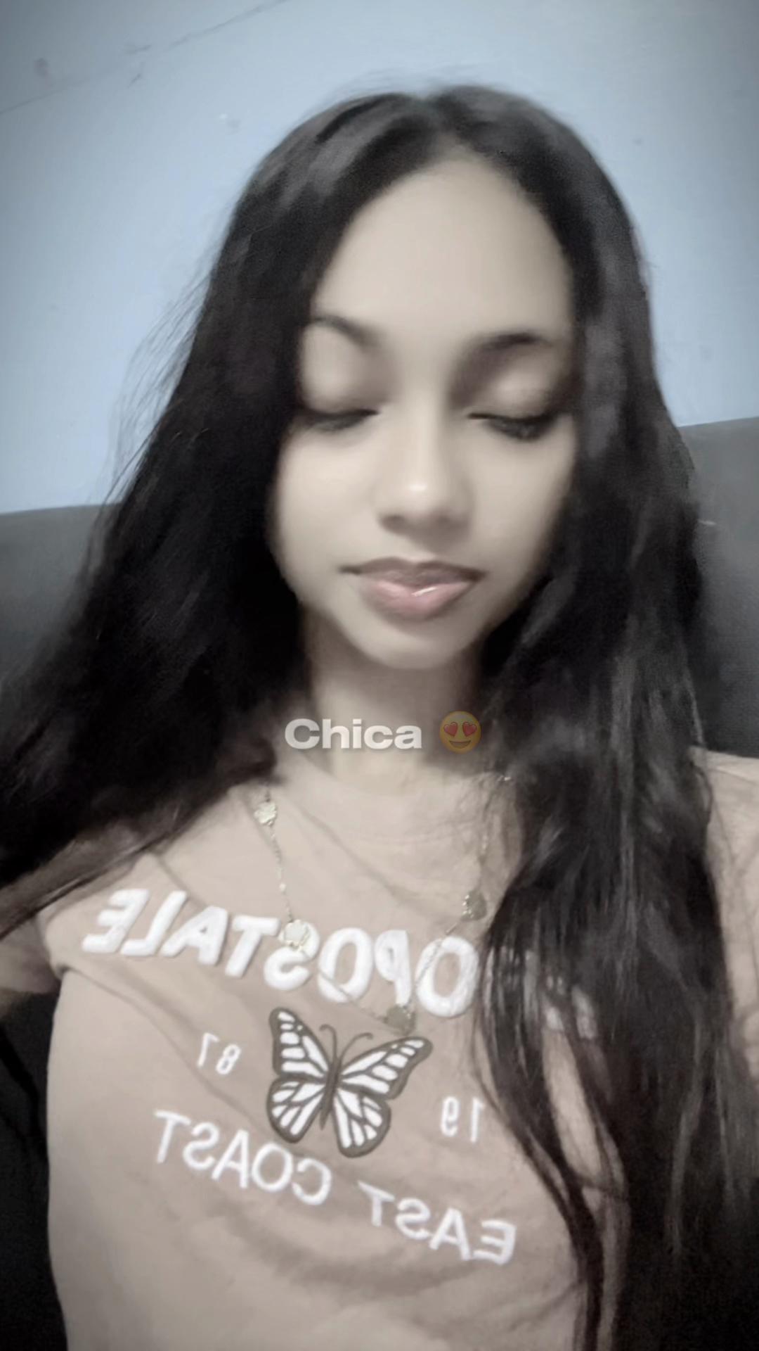 @Chica🪐