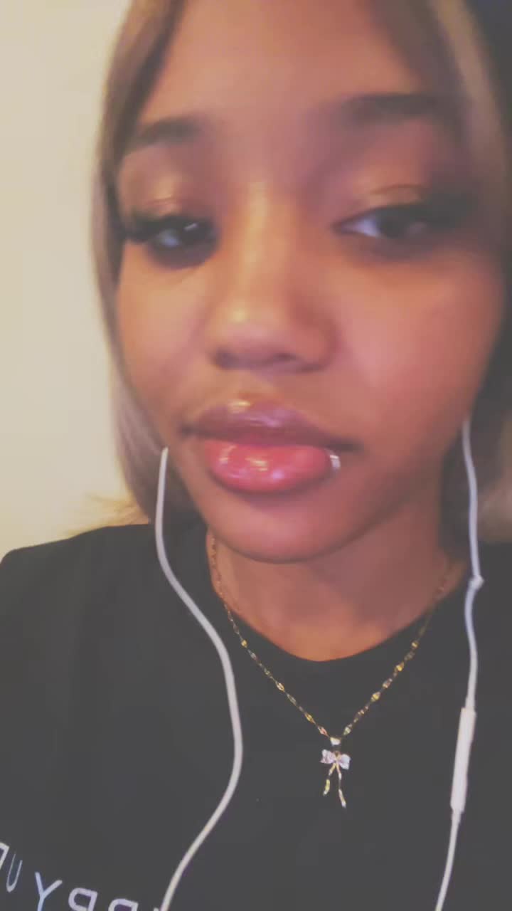 @ashlynj
