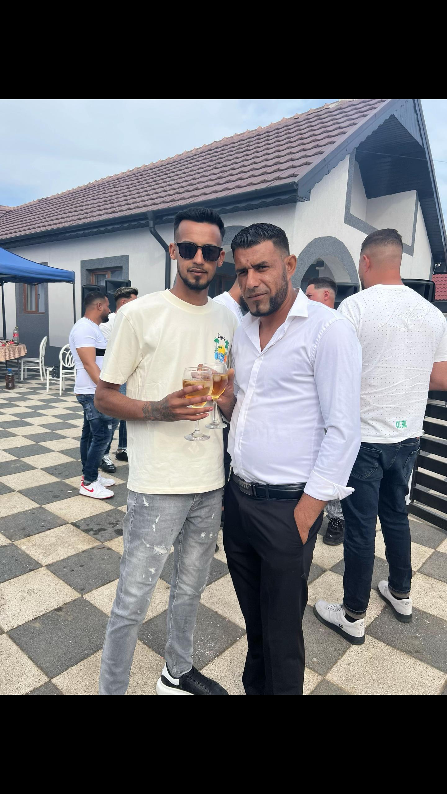 @Răzvan ✅ M❤️ LUIS