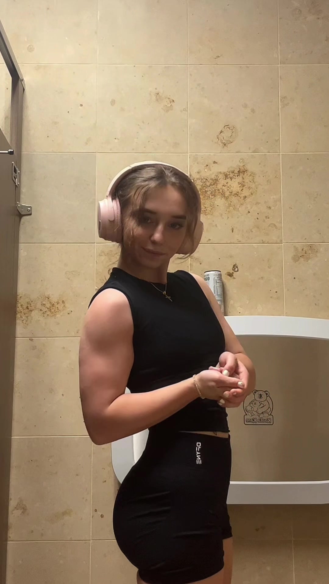 @AVA