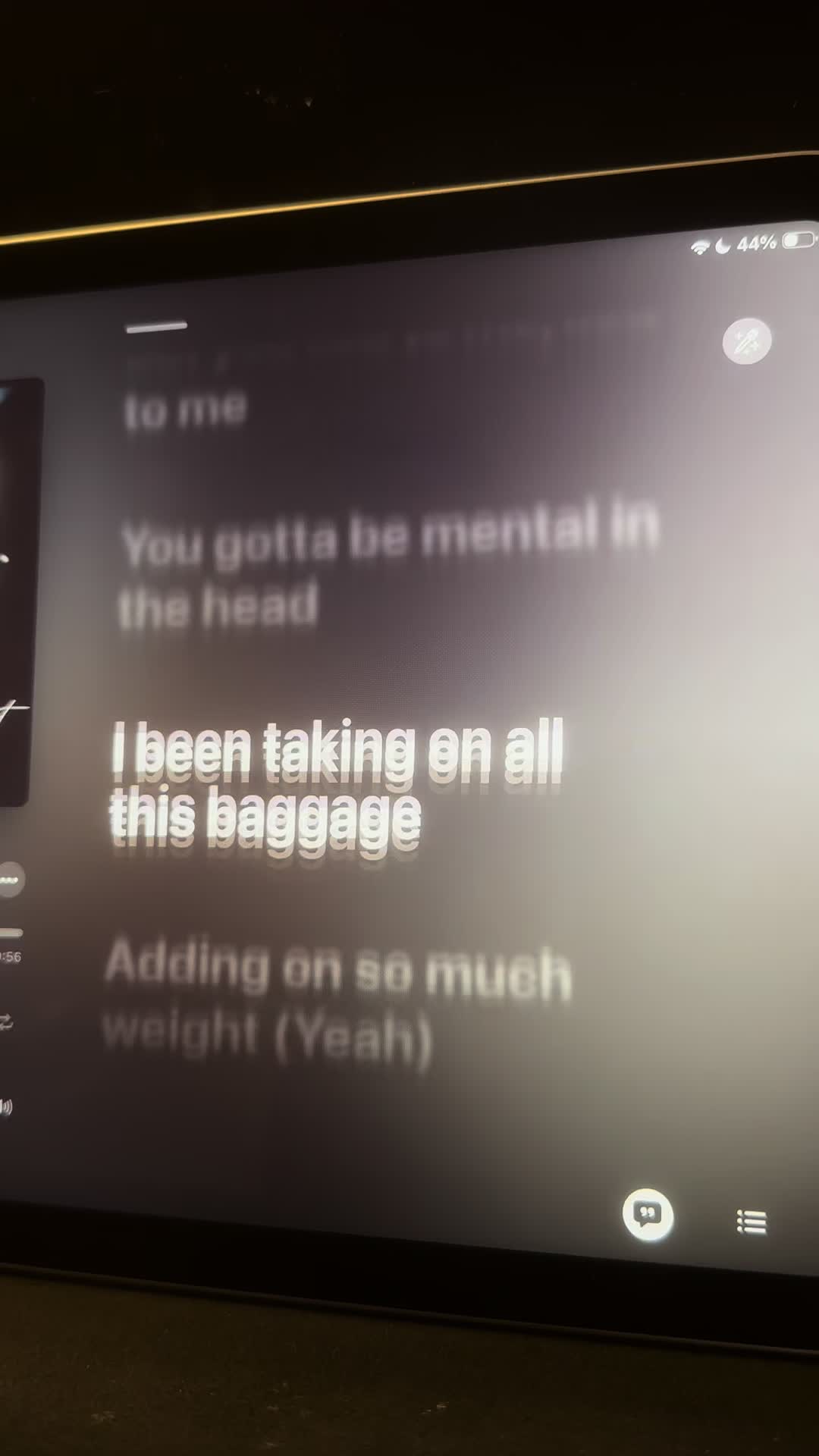 @🎧🩶