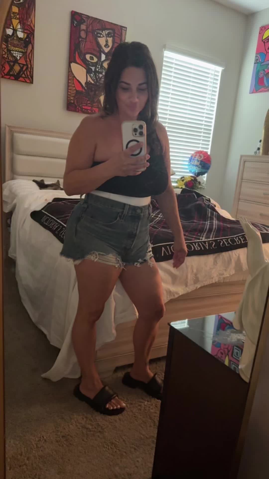 @Leslie Palatsoukas