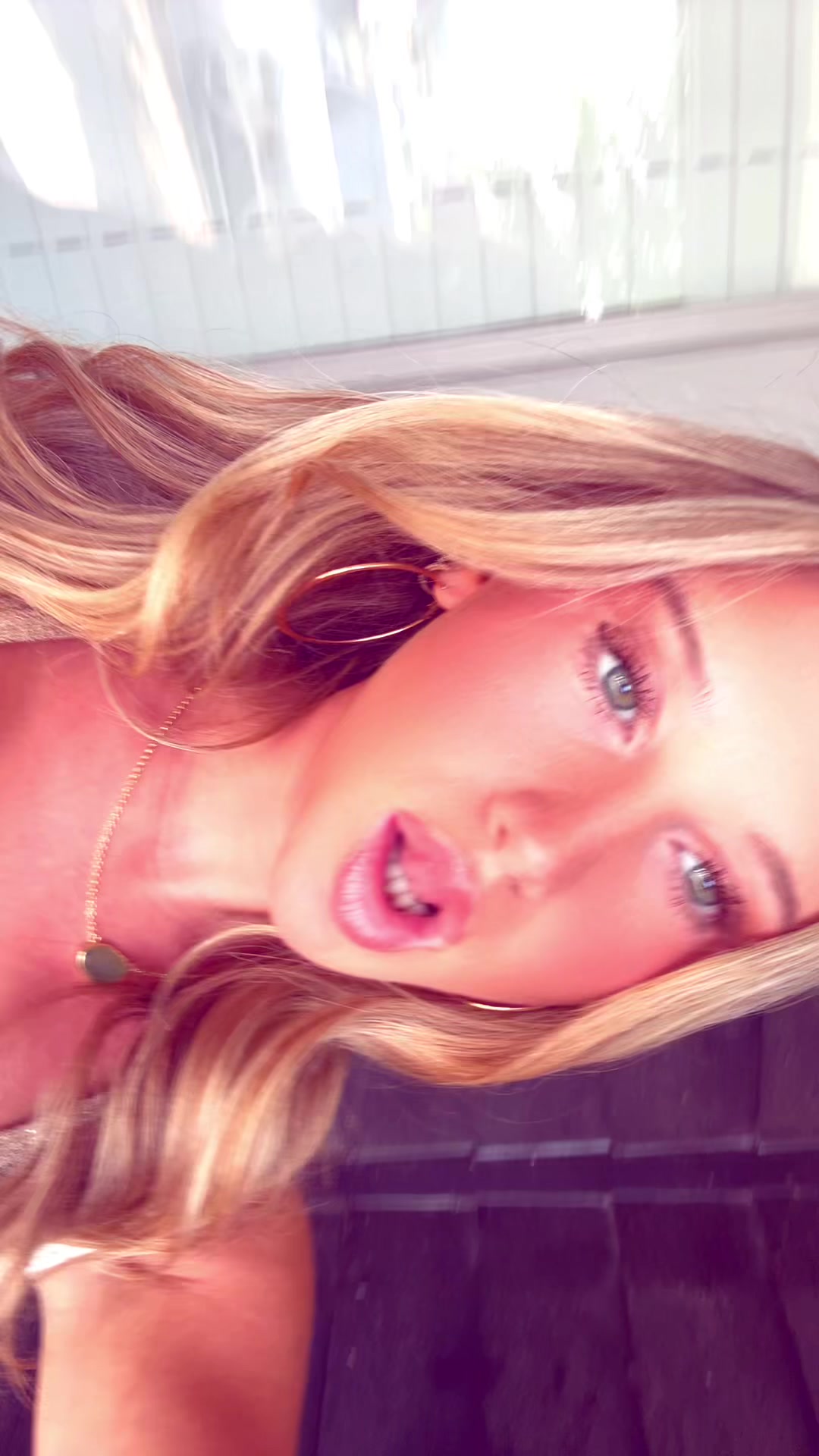 @livpress_