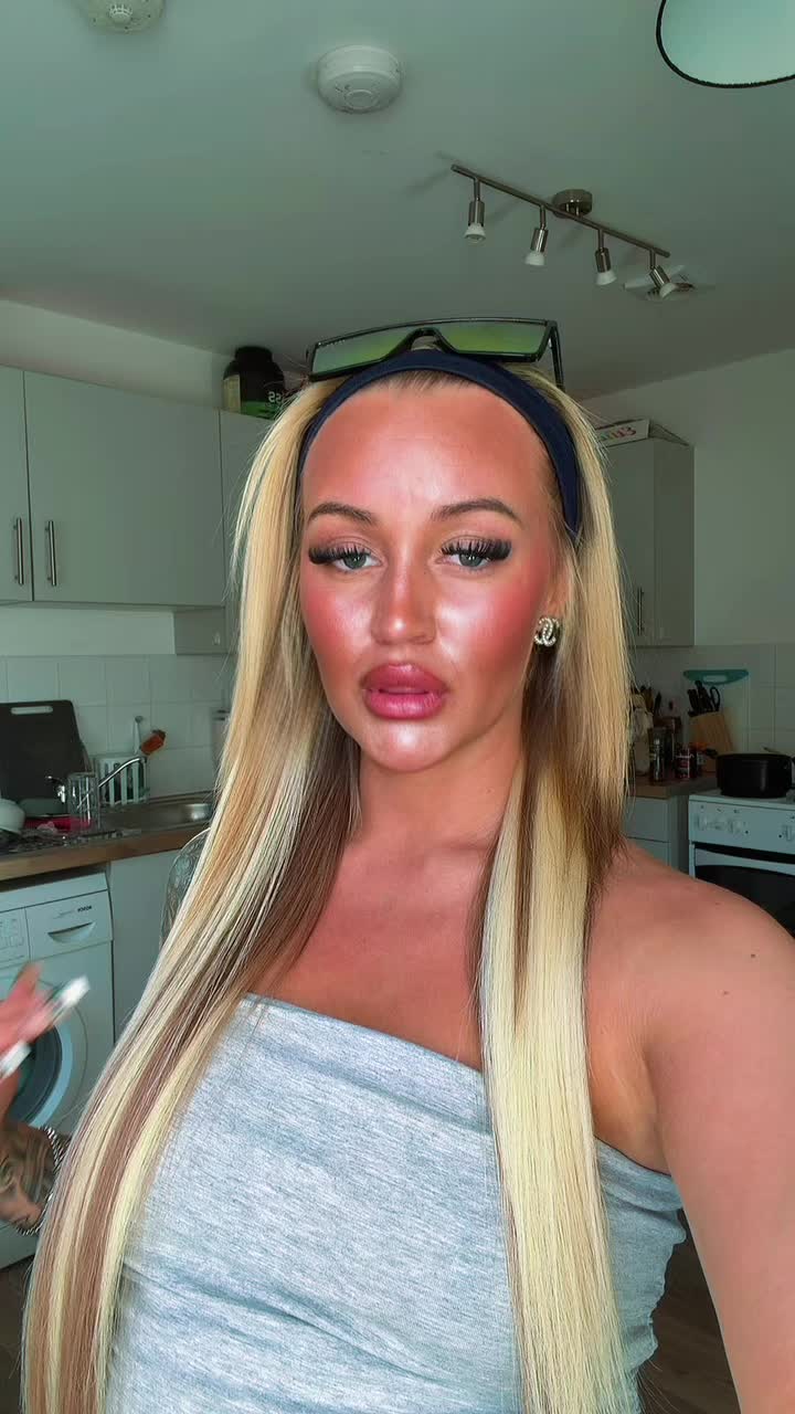 @Leighahover