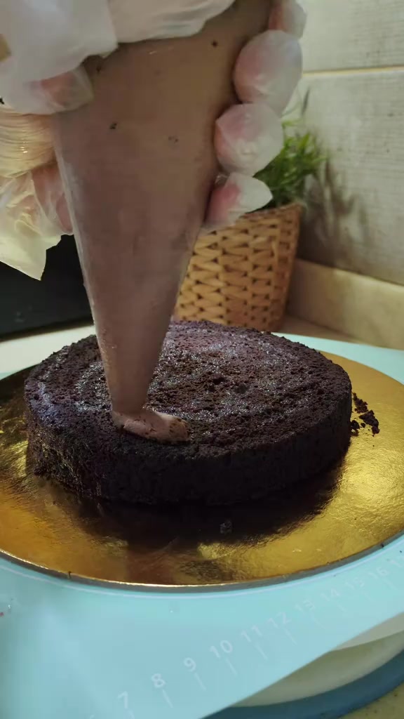 @كيك وورد دائم 🌷🍰 |جدة|