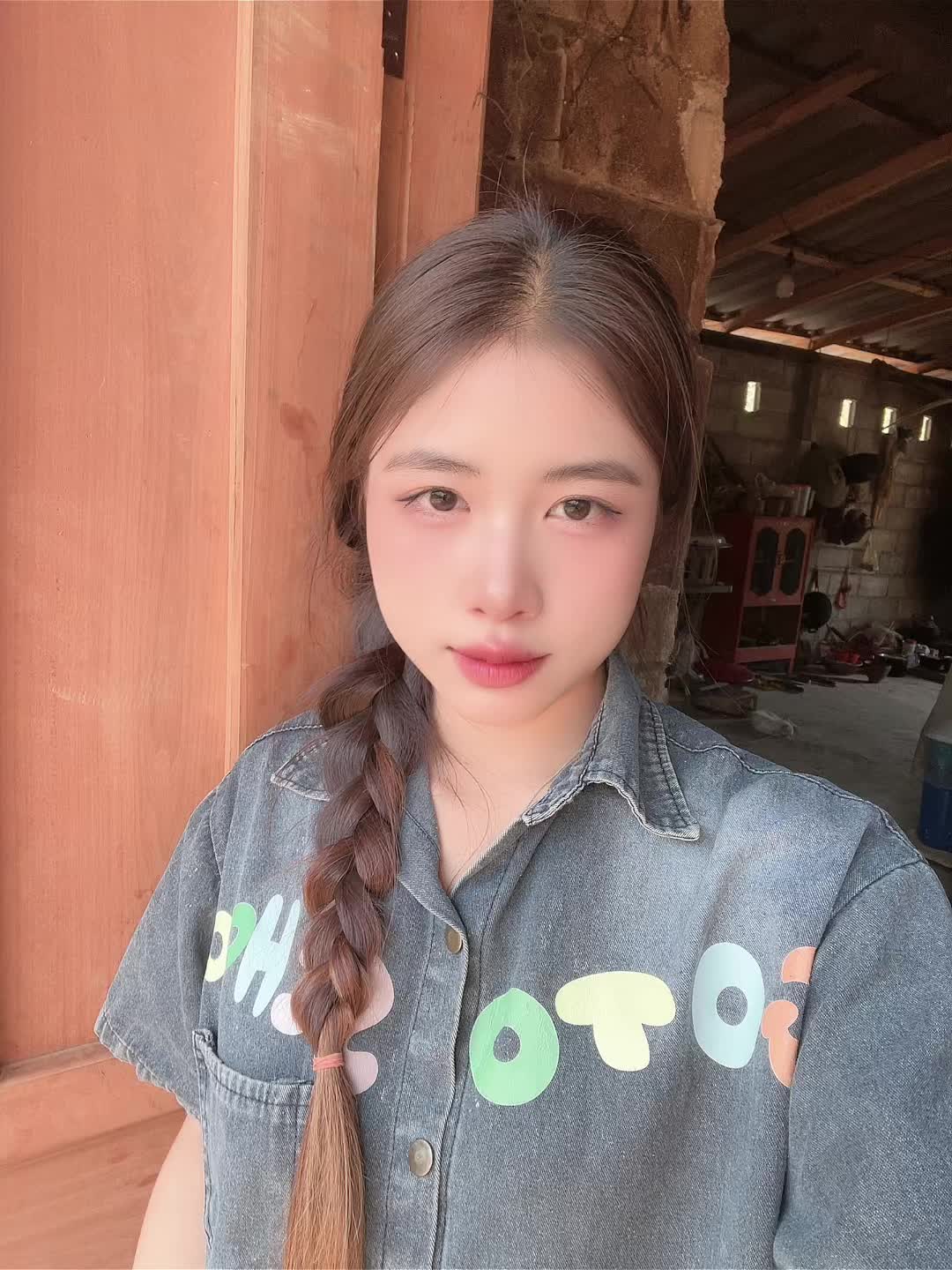 @ນ້ອງຈັນ🌻💫
