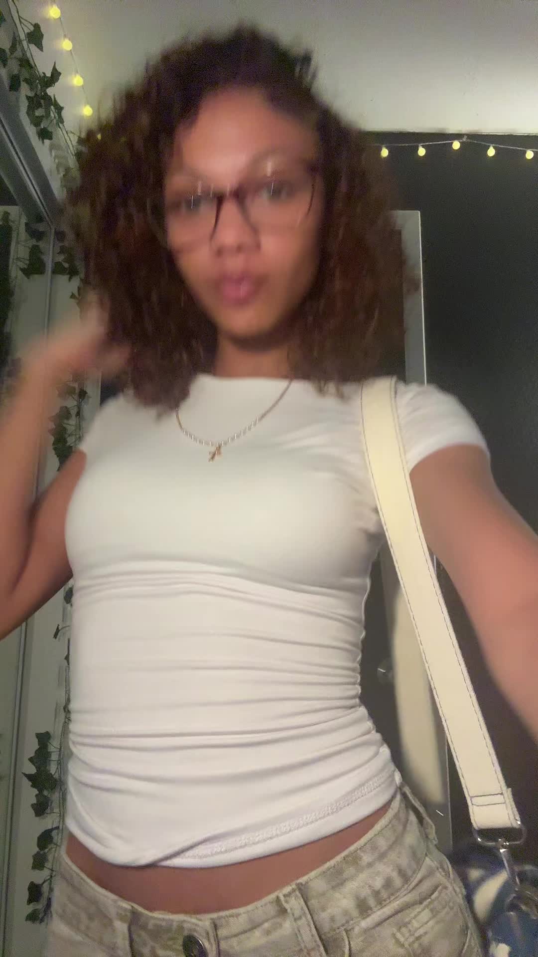 @Earlinaaaa😋