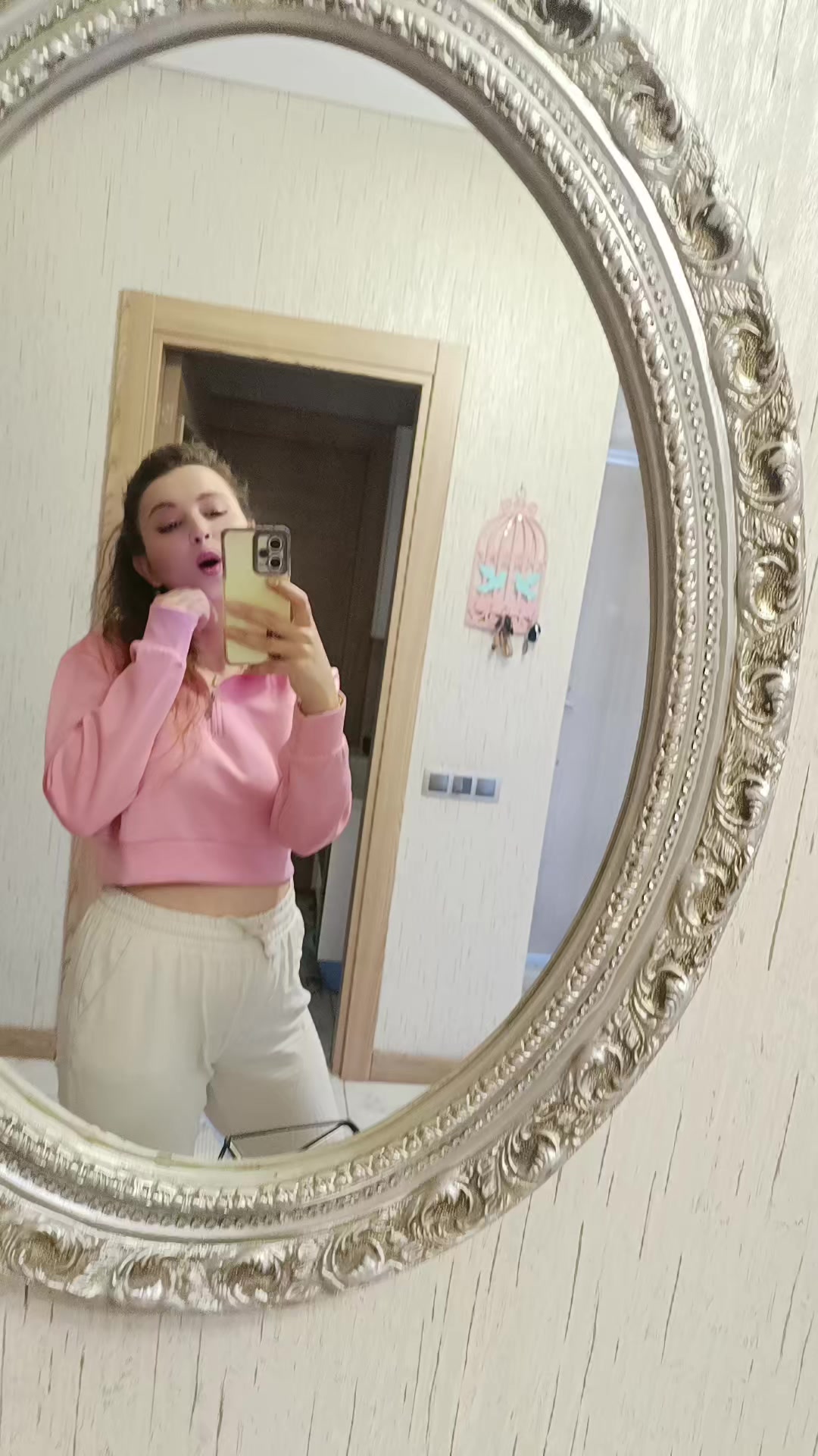 @Esra.