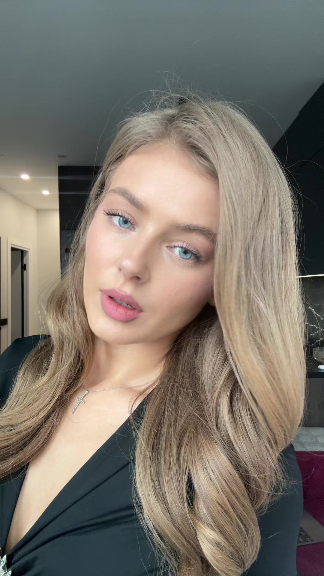 @Валерия