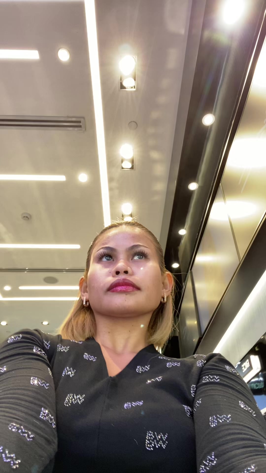 @Monayyyyyy