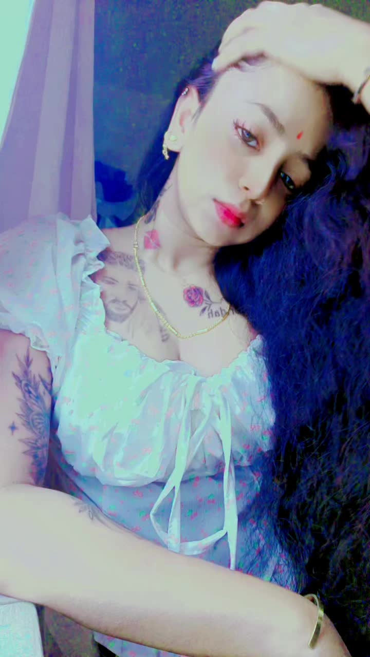 @🤍🕊️SMILE_QUEEN🕊️🤍