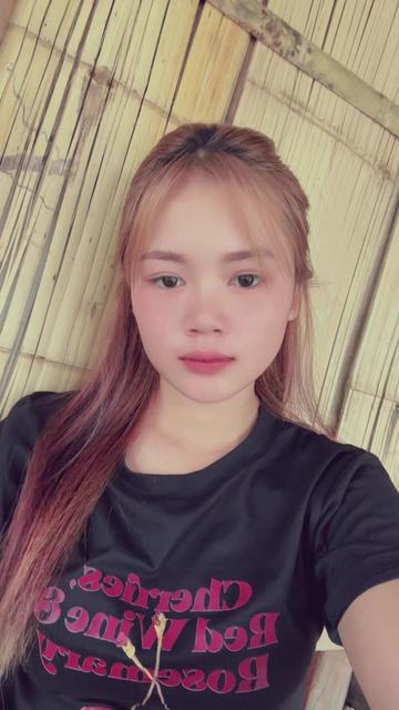 @ชมพู่🥰🖤
