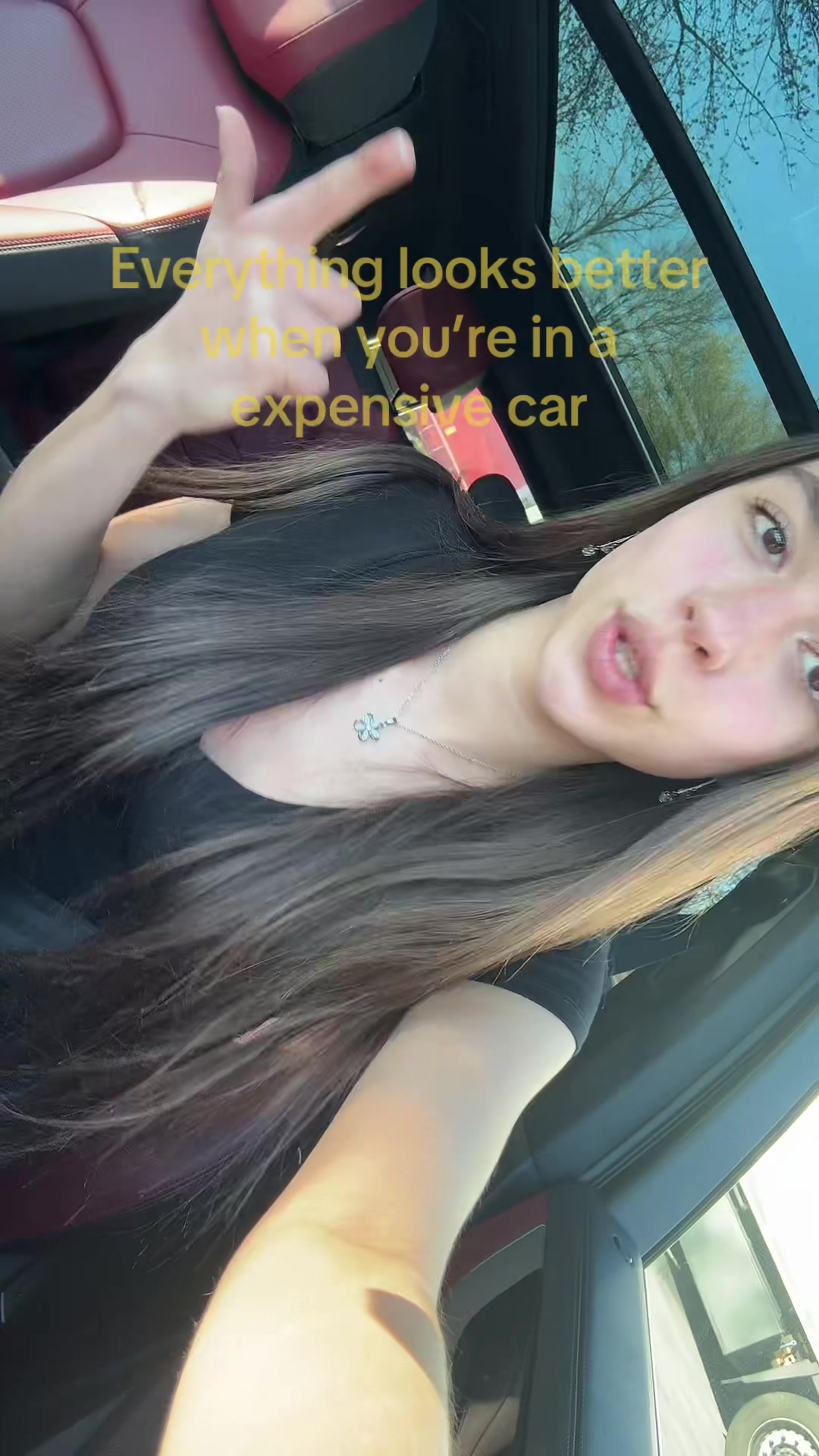 @𝓔𝓵𝓸𝓼𝓬𝓱