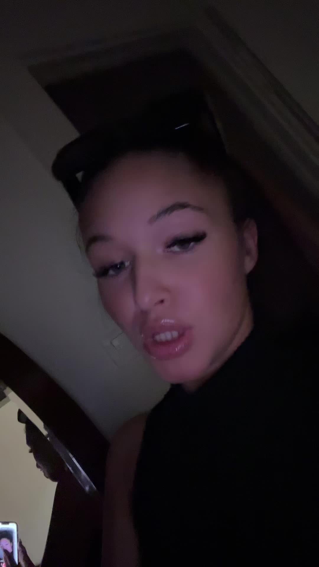 @Ayuraglam