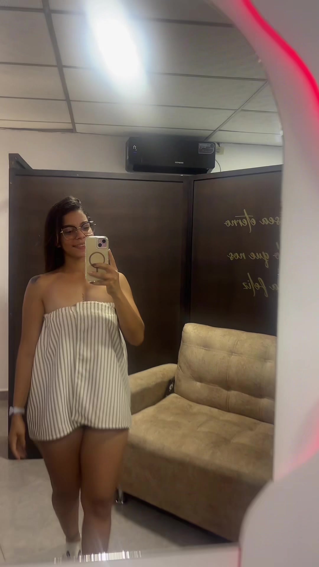 @Neliaura