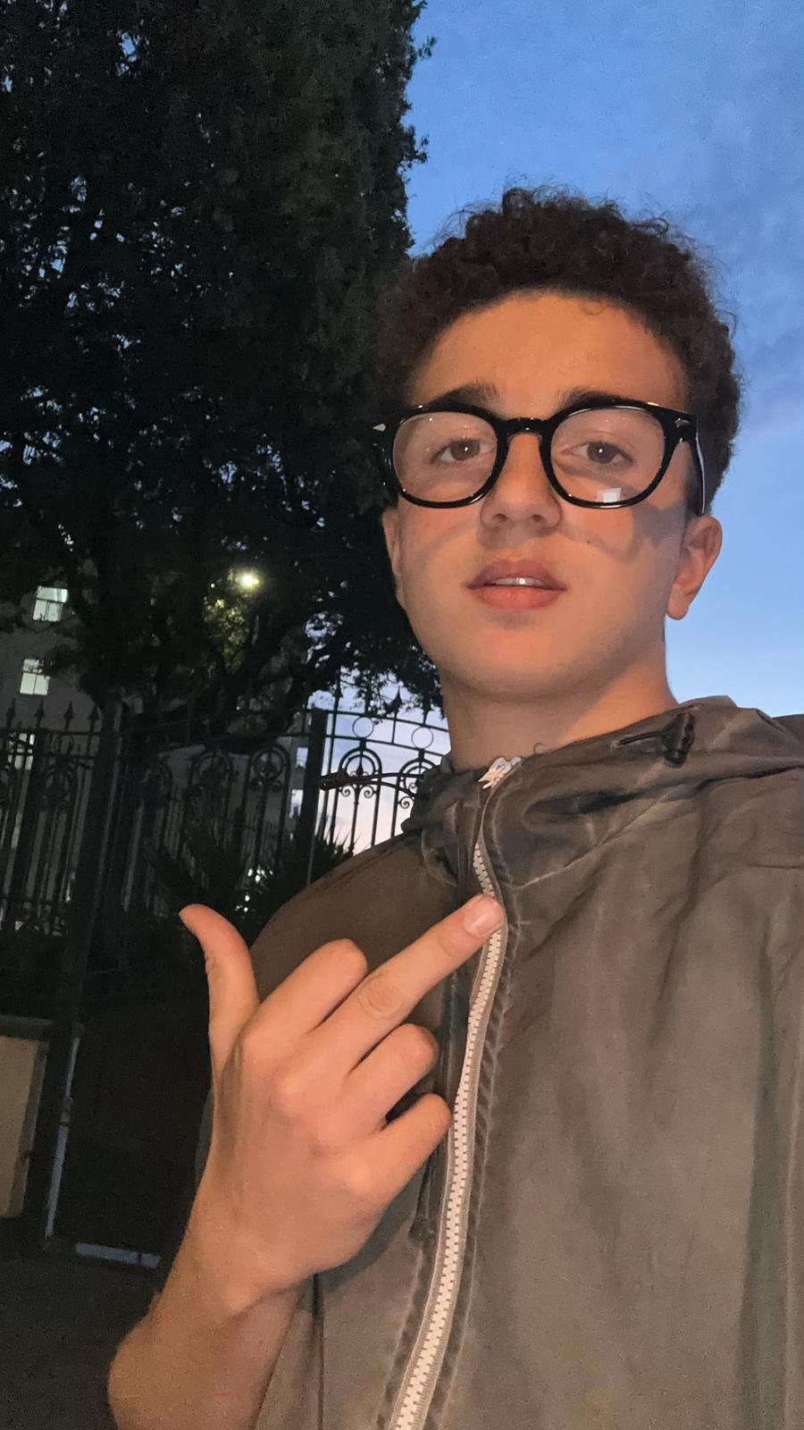 @22