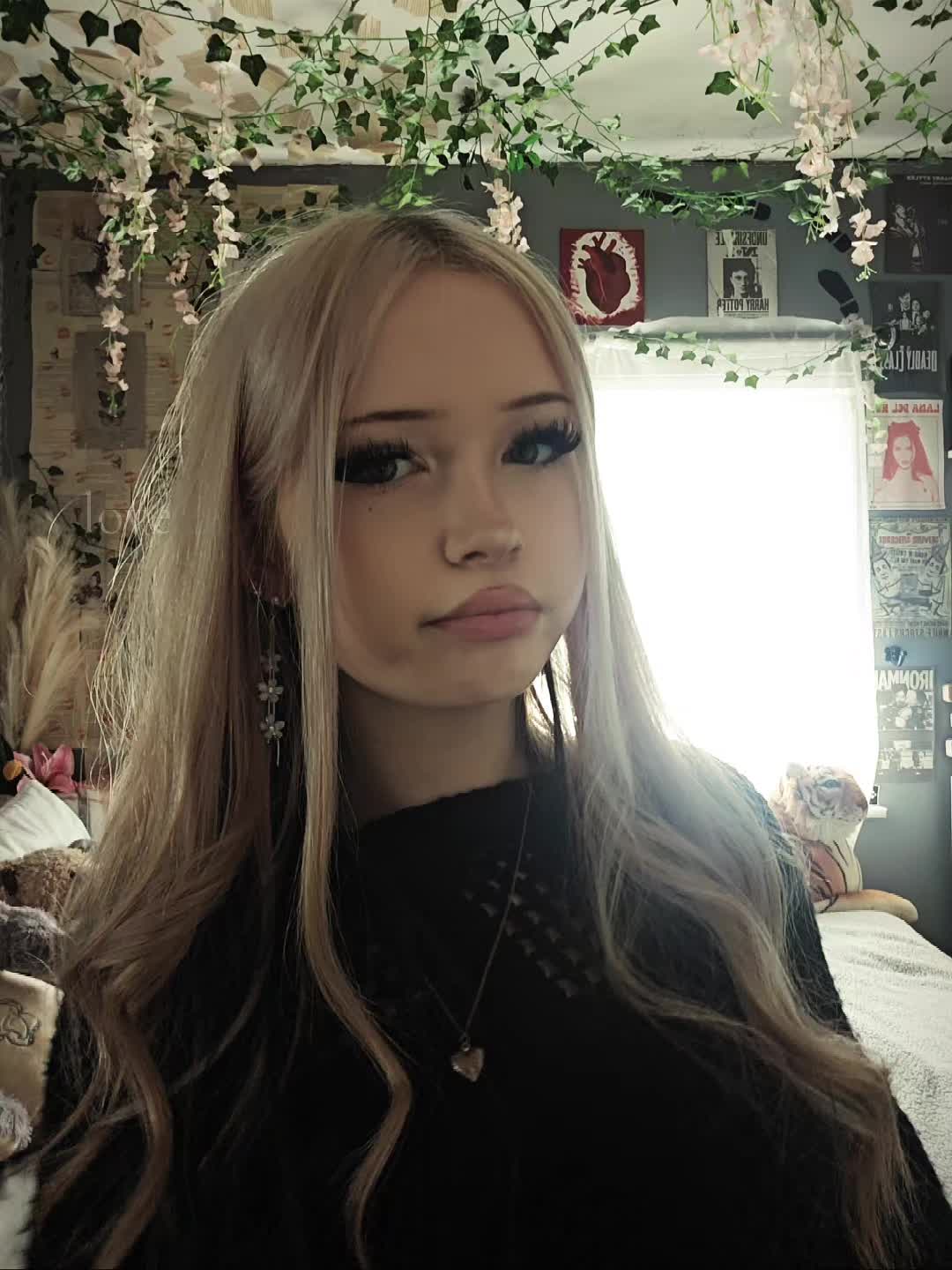 @𝐄 𝐌 𝐒 ꨄ
