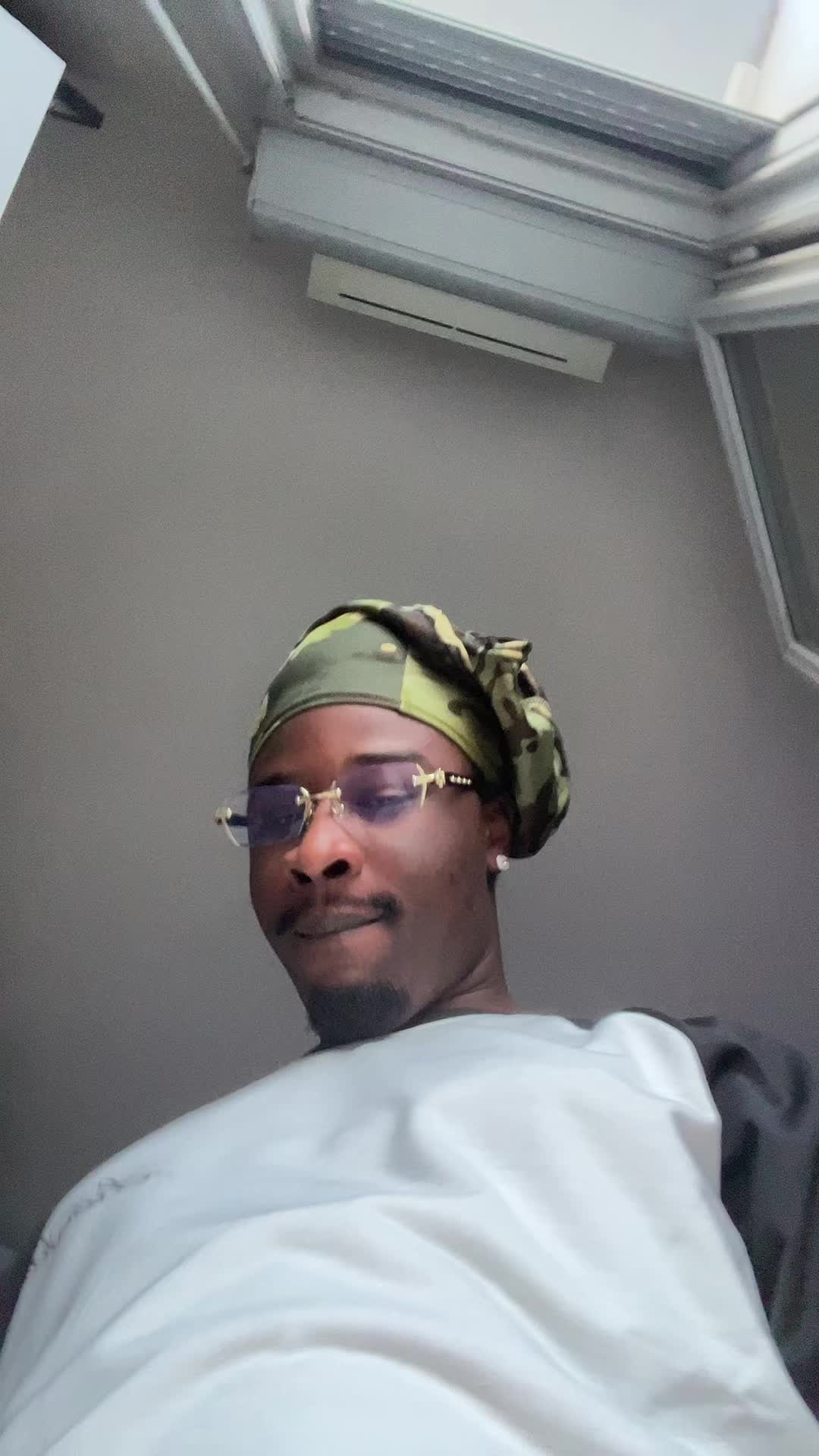 @𝗭.𝗥𝗢𝗬 🦅