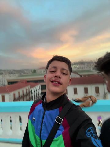 @🦂