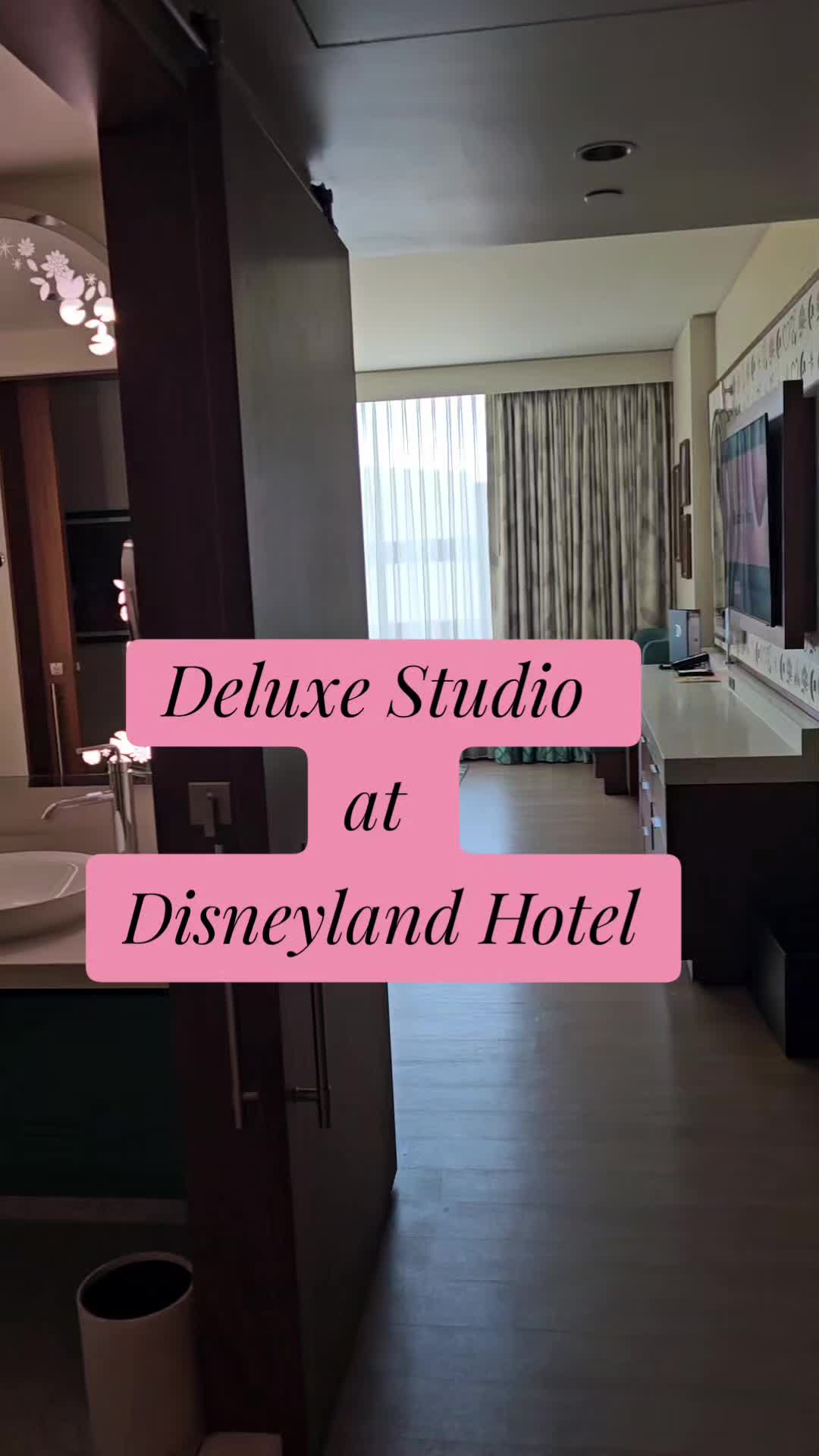 @SHEENA~TRAVEL PLANNER 🏰🌎🛳✨️