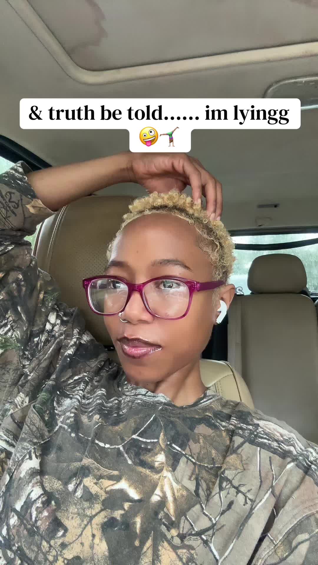 @whoyawit?
