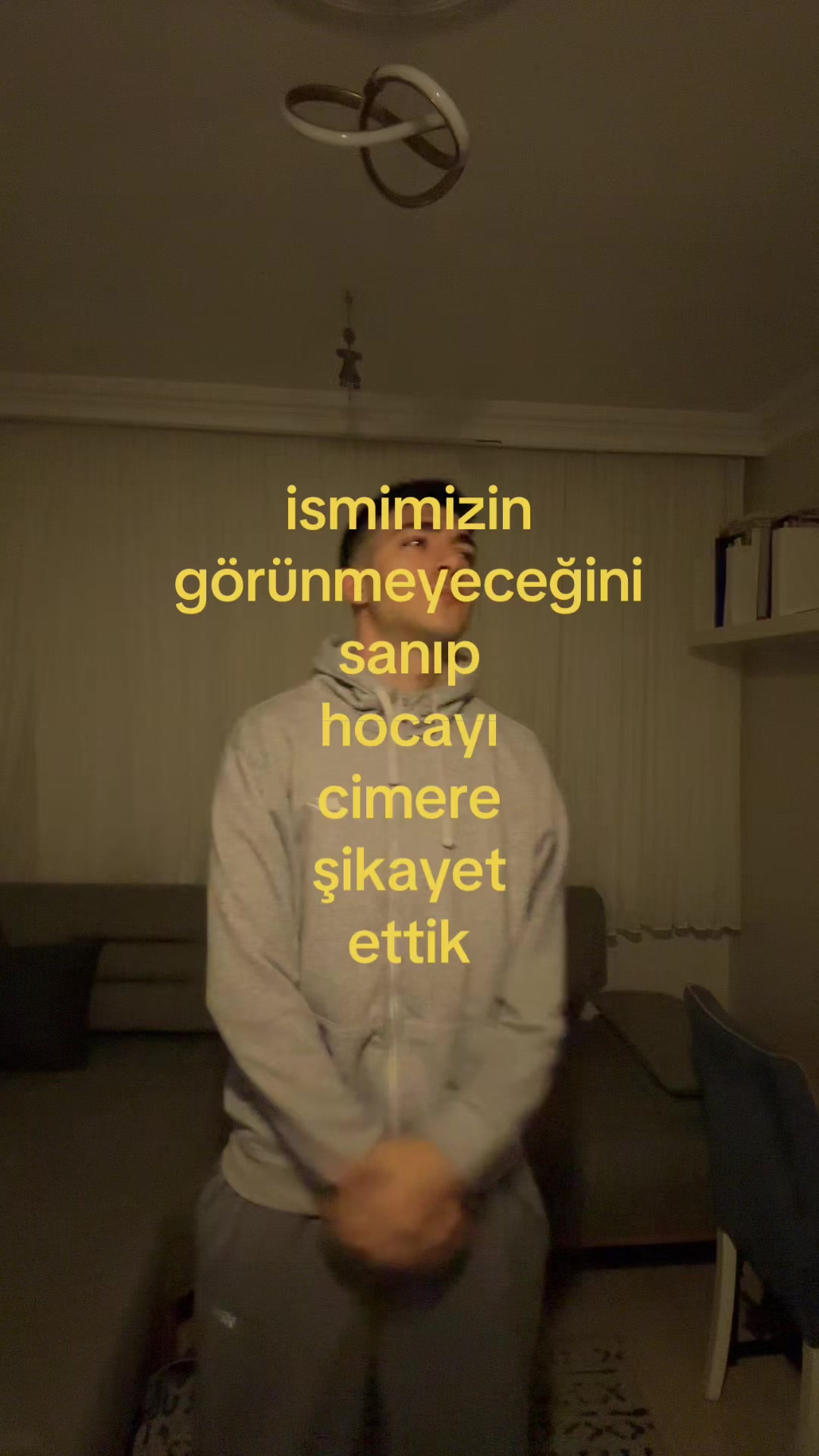 @ツ